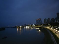 -南京眼步行桥