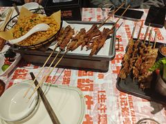 -威记烧嘢·南宁烧烤·超级生牛(绿地店)