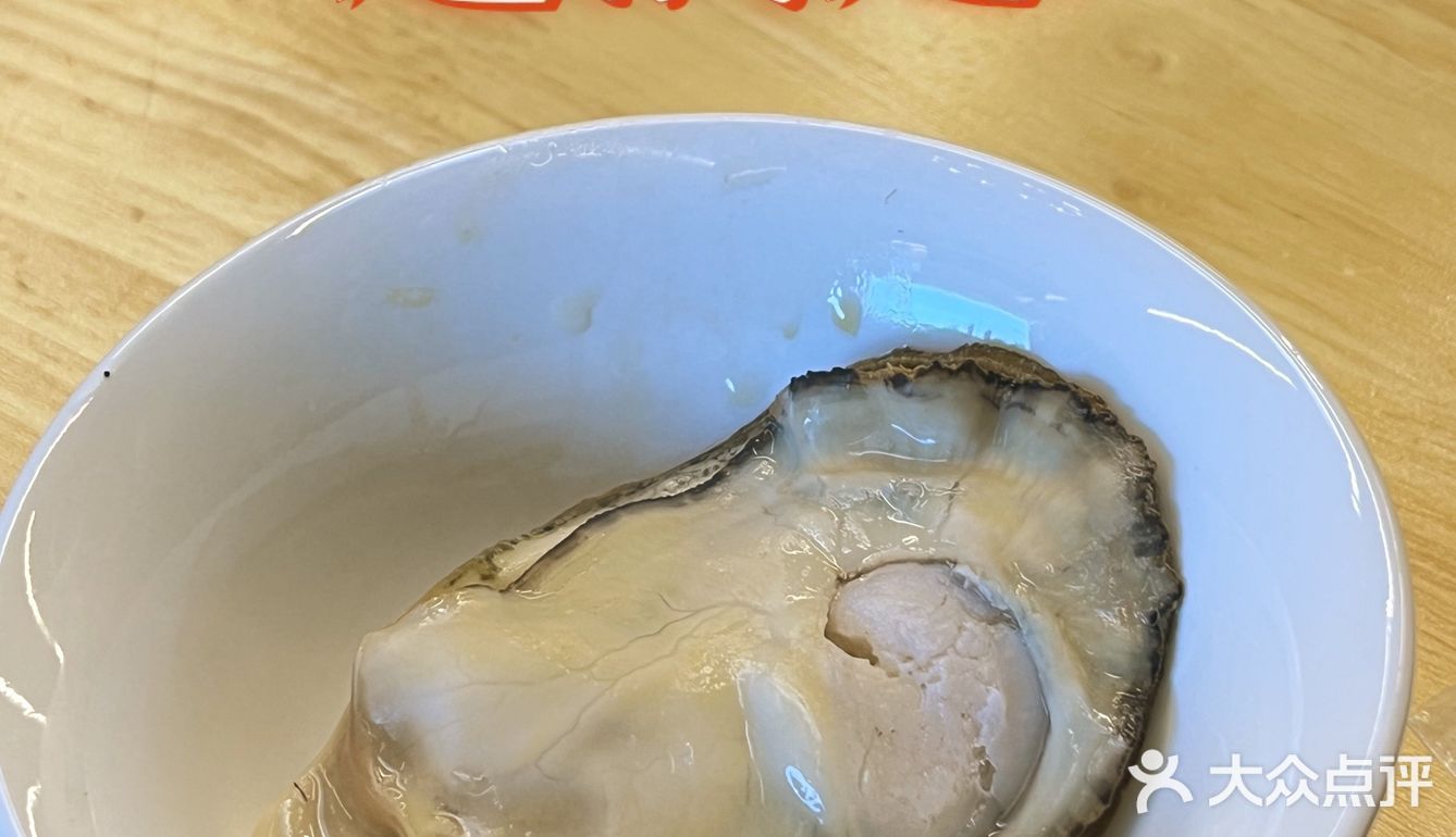 沉浸式剥蚝 | 港口路温馨的生蚝小店