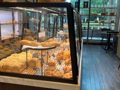 面包甜点陈列柜-81bakery(关山路店)