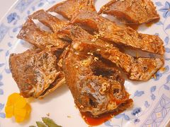 招牌烟熏黄鱼-食廬(虹桥南丰城店)