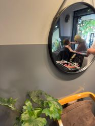 -G.O.T salon