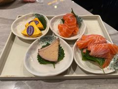 -雍容荟帝王蟹活龙虾展台自助(IFS黑金店)