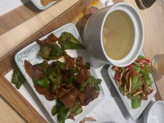 -老乡鸡(上海白玉兰广场店)