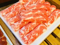 自卷羊上脑片-義聚德·清真铜锅涮羊肉·烧烤(河东店)