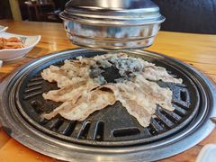 -唯成•韩国炭火烤肉 유성고기