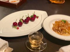 樱桃鹅肝-广州柏悦酒店·悦景轩·粤菜餐厅