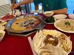 -山城年华老火锅(玉林店)