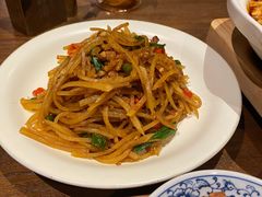 -肆海小川菜酒馆Wine Bistro (青年路店)