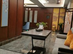 -颐而康·按摩·艾灸·足疗(南岸晶都店)