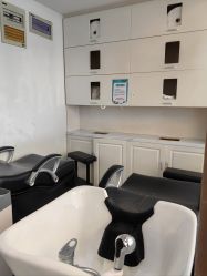 -镁连社·美联社