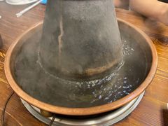 -洞庭洲·防空洞火锅·烧烤·铜锅涮肉(新百广场店)