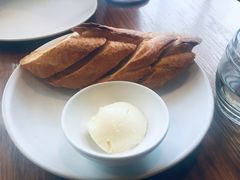 -ROAST coffee & eatery