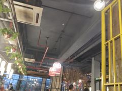 -海吃海喝海鲜烤肉餐厅