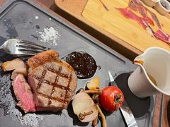 -恰餐厅及酒吧 CHAR Bar & Grill (北京丽都皇冠假日店)