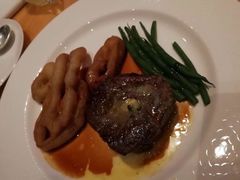 -迪拜帆船酒店海底餐厅