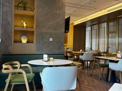 -广州花都融创文旅城希尔顿惠庭酒店