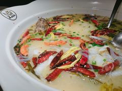 老坛酸菜鲈鱼-江渔儿酸菜鱼(映月湖环宇城店)