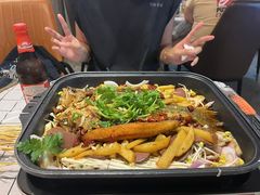 -顶峰夜宴·龙虾烧烤大排档(九江学院店)
