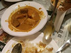 咖喱牛腩饭-翠华餐厅