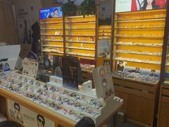 -优医视平价眼镜蔡司依视路折扣工厂店(十里堡店)