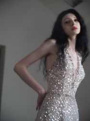 -艾米丽婚纱礼服