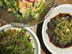 -黄泥岗·地道湖北菜(奥特莱斯店)