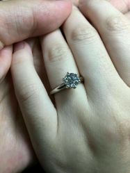 -威德钻石-克拉钻大本营(南京东路店)