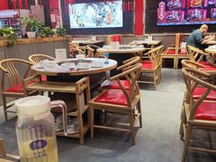 -鲁员外地锅鸡地锅鱼(龙湖江东天街店)