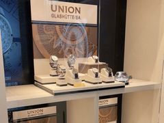 -亨得利钟表商店