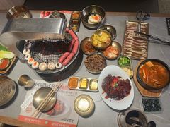 -草家酱蟹炭火烤肉店(珲春南路一店)