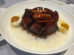 咸蛋目鱼红烧肉-屋里厢上海菜馆