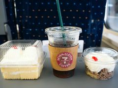 -红宝石·鲜奶小方·海派西点房(南丹店)