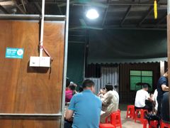 -朱村黄塘建华烧鸡