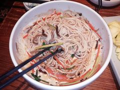 鸡丝凉米线-云海肴·汽锅鸡·云南菜(美罗城店)