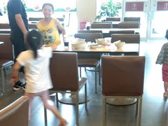 大堂-李先生牛肉面大王(东营友谊广场店)