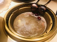 -余欢领鲜火锅(新街口店)
