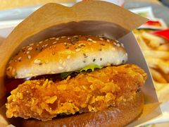 麦麦咔滋脆鸡腿堡-麦当劳(新王府井店)