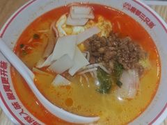 -魔都三兄弟酸辣粉·蘸卤炸串(虹桥万科店)