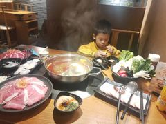 -呷哺呷哺 黄金牧场 (欢乐谷店)