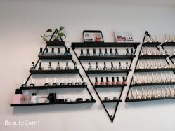 -闺蜜时间美甲美睫皮肤管理中心