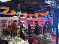 -马路牙子烧烤音乐酒馆(望京店)