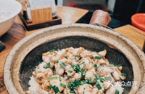 Abalone and Frog Claypot Rice