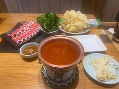 -额尔敦传统涮.冰煮羊火锅(乌兰察布体育场店)