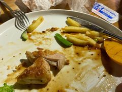 -more than meow吴止猫主题餐厅(承德 中船汇店)