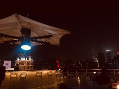 -The ROOF (通盈中心店)
