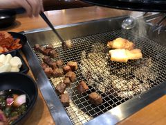 -肉甲韩国木炭烤肉(新壹街1店)