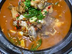 砂锅鱼头泡饭-湘辣欢·湖南家常小馆