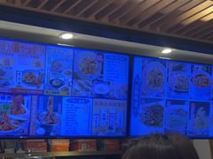 -西部马华清真兰州牛肉面·烧烤夜市(三里河店)