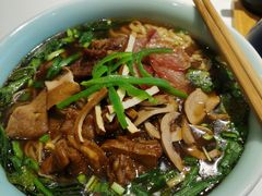 -镇南锅盖面馆(解放路店)